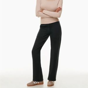 Aritzia Wilfred Free Modern Utility Pant in Black